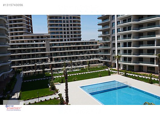 Manisa Turgutlu'da Havuzlu Sitede Geniş 2+1 Daire